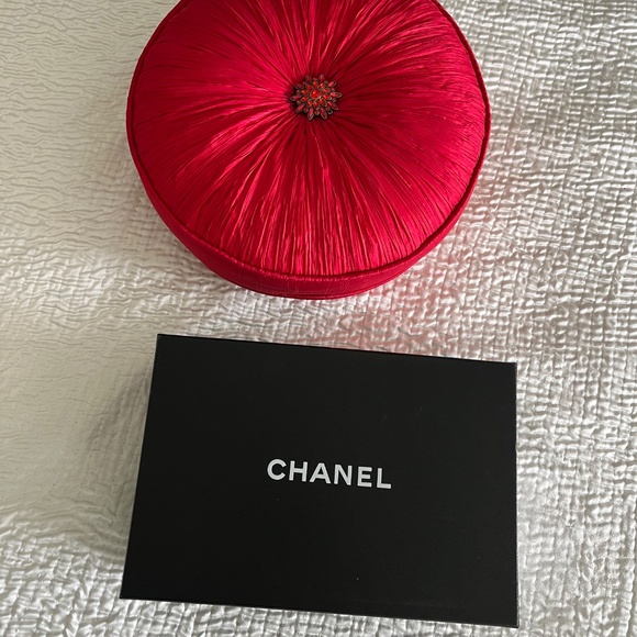 Authentic Chanel heels - Picture 14 of 15